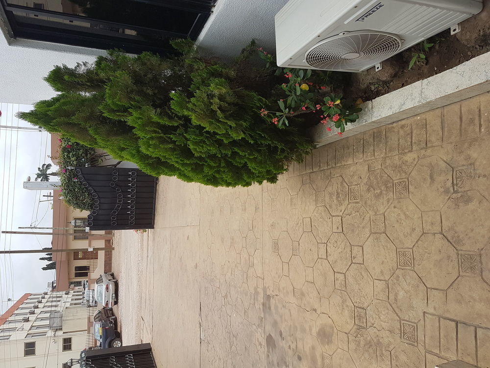 Hill View Hotel West Airport Acra Exterior foto